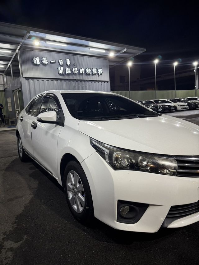 TOYOTA豐田 ALTIS  第1張相片
