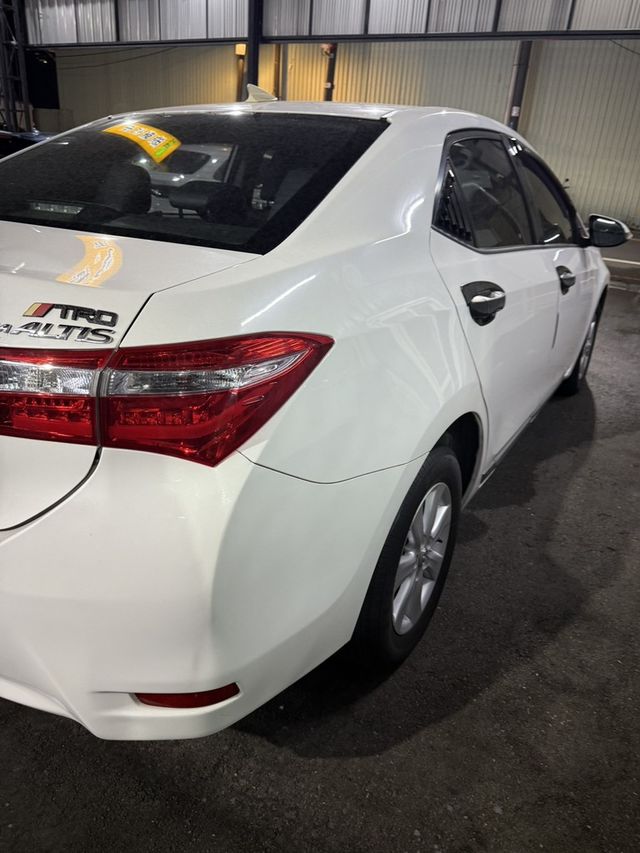TOYOTA豐田 ALTIS  第4張相片