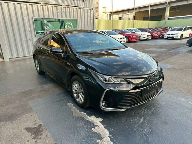 TOYOTA豐田 ALTIS  第1張相片