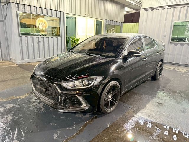 HYUNDAI現代 ELANTRA  第1張相片
