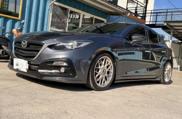 MAZDA馬自達 MAZDA 3  第1張相片