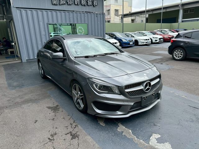 M-BENZ賓士 CLA200  第1張相片