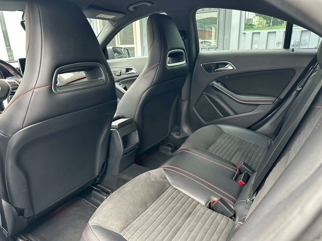 M-BENZ賓士 CLA200  第6張相片