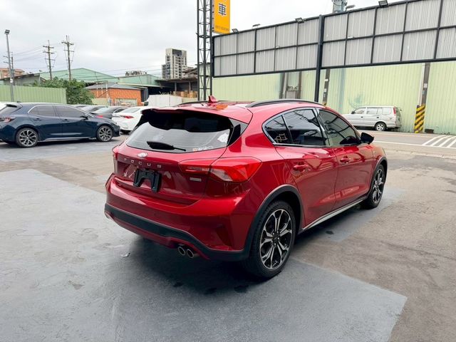 FORD福特 FOCUS ACTIVE  第4張相片
