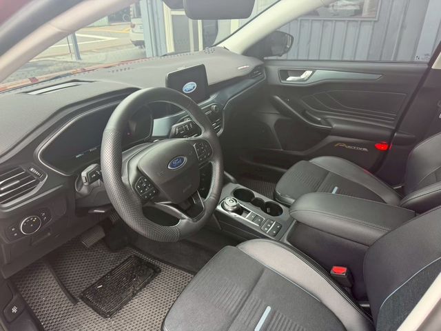 FORD福特 FOCUS ACTIVE  第5張相片