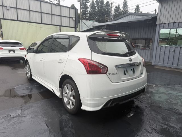 NISSAN日產 TIIDA  第4張相片