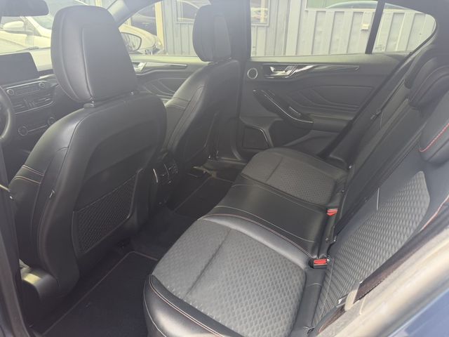 FORD福特 FOCUS  第6張相片