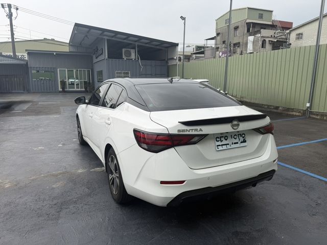NISSAN日產 SENTRA  第3張相片