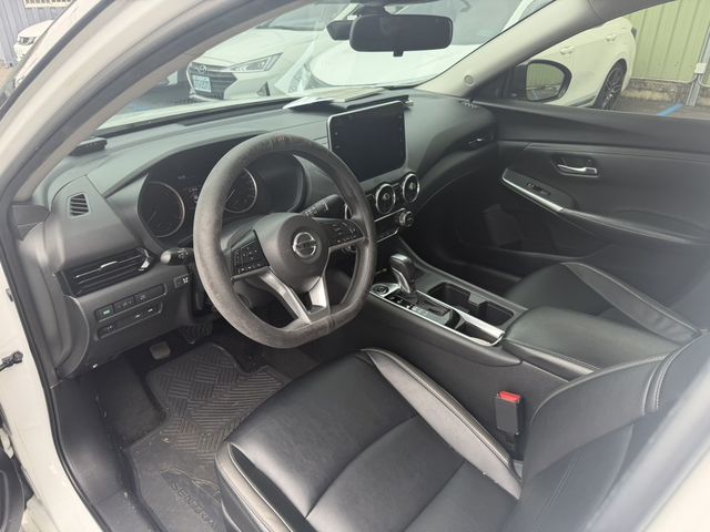 NISSAN日產 SENTRA  第5張相片