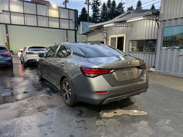 NISSAN日產 SENTRA  第3張相片