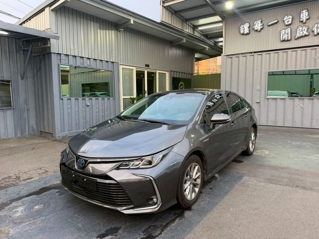 TOYOTA豐田 ALTIS  第1張相片