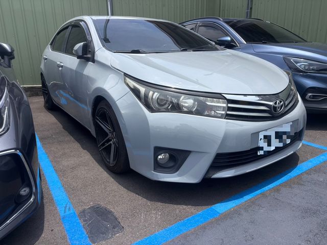 TOYOTA豐田 ALTIS  第1張相片