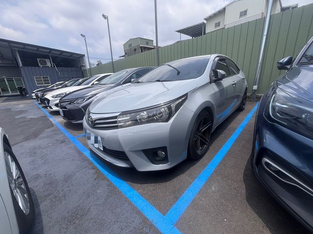 TOYOTA豐田 ALTIS  第2張相片