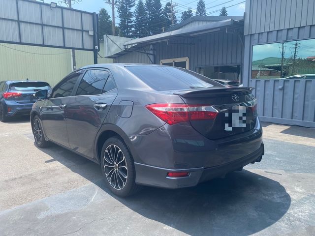 TOYOTA豐田 ALTIS  第4張相片