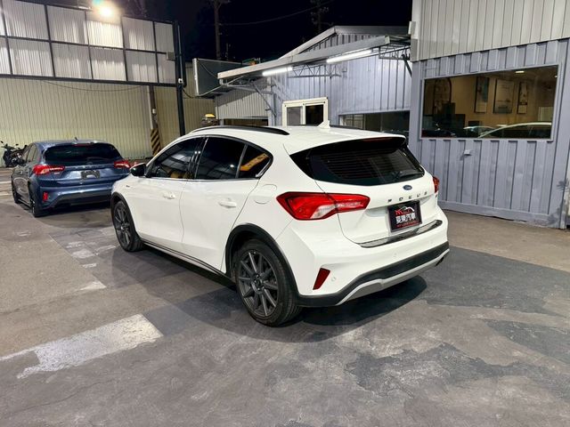 FORD福特 ACTIVA  第4張相片