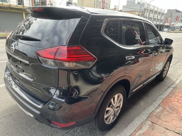 X-TRAIL  第5張相片