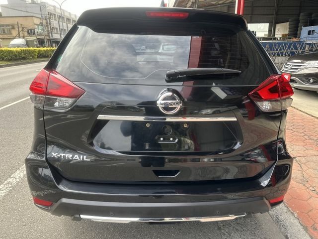 X-TRAIL  第8張相片