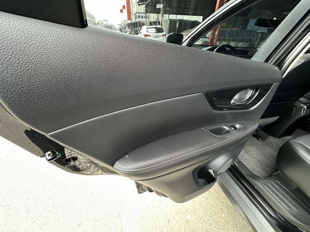 X-TRAIL  第16張相片