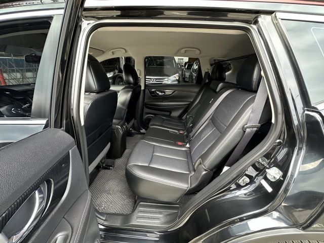 X-TRAIL  第17張相片