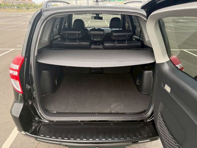 RAV4  第6張相片