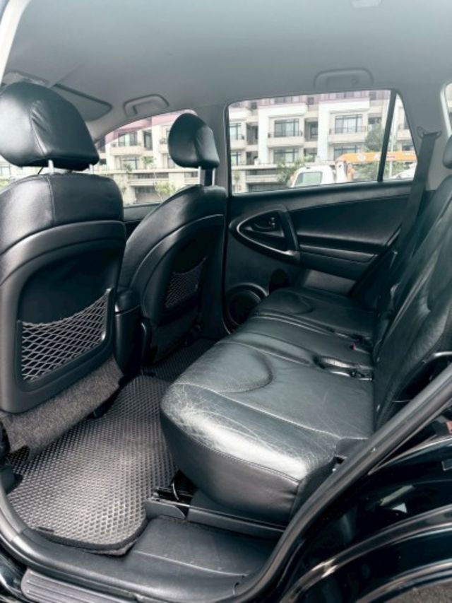 RAV4  第14張相片
