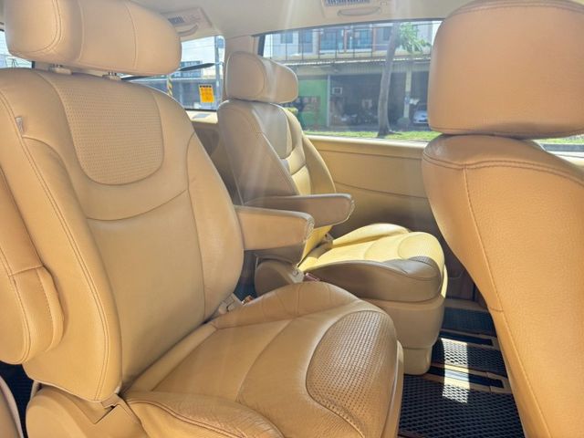 7 MPV 2.2T  第13張相片