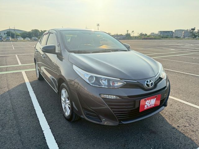 經典版/認證車/低里程/電折、電調後視鏡/倒車雷達/光感應頭燈/ISO-FIX/  第1張相片