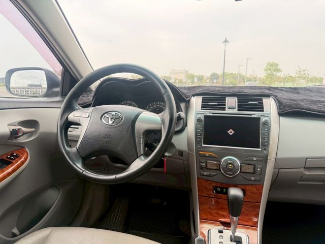 豪華版/天窗/電折/分離傾倒/方向盤快控/HID/里程較多，但車況都正常，無待修/便宜賣15內開走  第8張相片