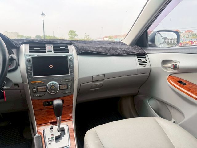 豪華版/天窗/電折/分離傾倒/方向盤快控/HID/里程較多，但車況都正常，無待修/便宜賣15內開走  第9張相片