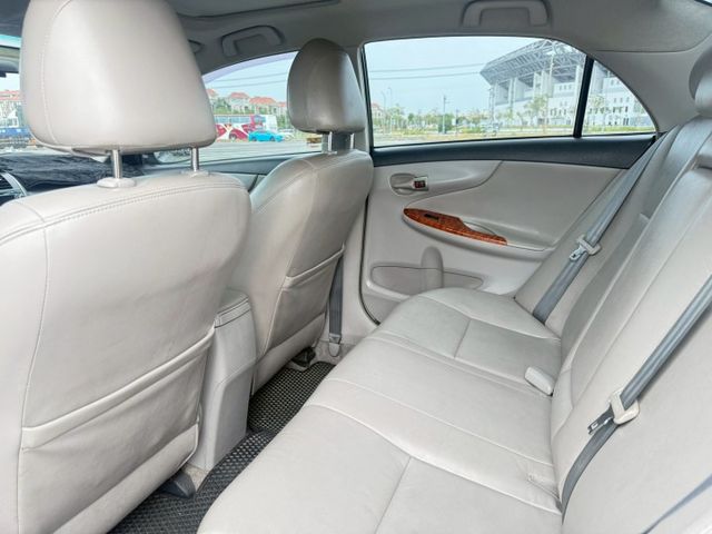 豪華版/天窗/電折/分離傾倒/方向盤快控/HID/里程較多，但車況都正常，無待修/便宜賣15內開走  第12張相片