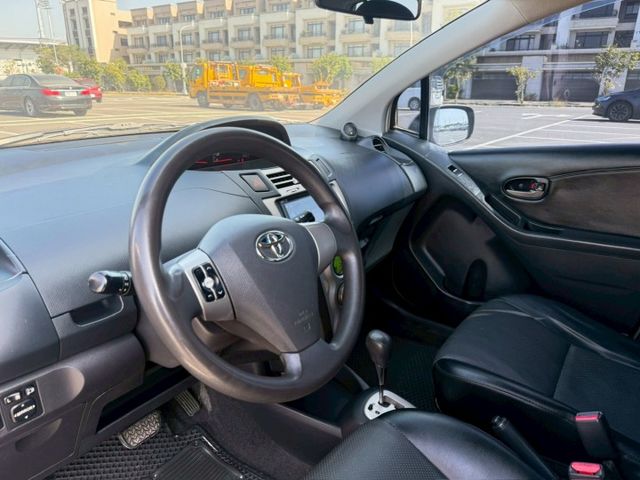 YARIS  第5張相片