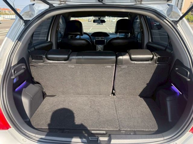 YARIS  第13張相片