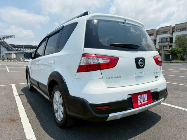 一手車/實跑13萬/認證車/原版/倒車影像、雷達/藍芽影音/後座分離傾倒/  第3張相片