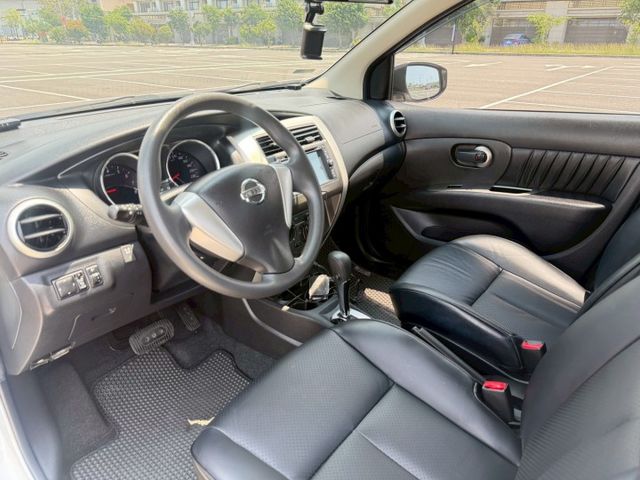 一手車/實跑13萬/認證車/原版/倒車影像、雷達/藍芽影音/後座分離傾倒/  第8張相片