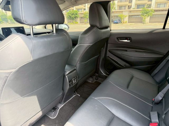 豪華版/認證車/可保固/IKEY/摸門/ACC跟車/CarPlay/恆溫/後座出風口/車道置中/  第10張相片