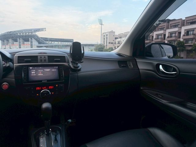 原版/里程跑少/IKEY/定速/360環景/雙區恆溫/後座分離傾倒/  第7張相片