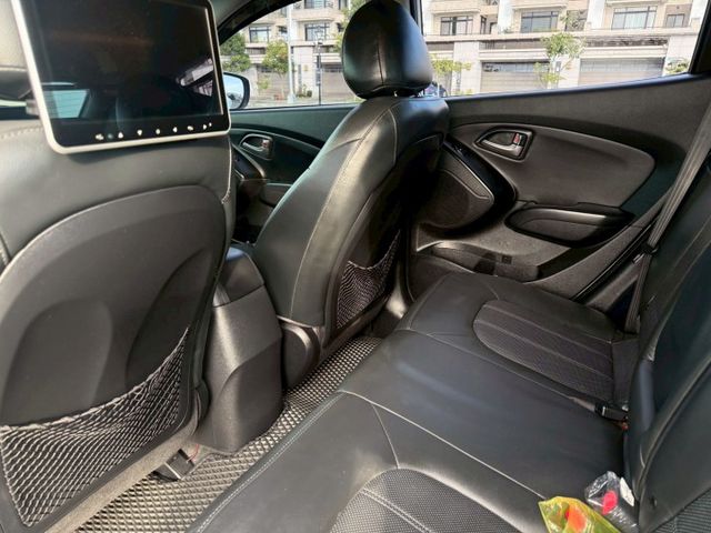 尊貴型/認證車/原版/定速/恆溫/電動椅/倒車雷達、影像/CarPlay/ISO-FIX/  第11張相片