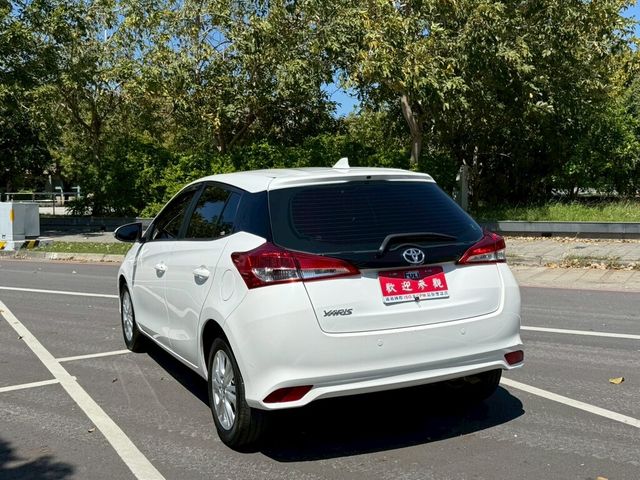 TOYOTA豐田 YARIS  第2張相片