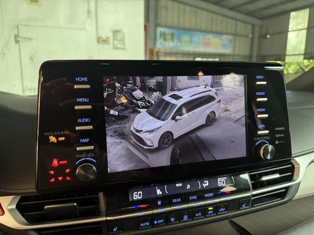 TOYOTA豐田 SIENNA  第6張相片