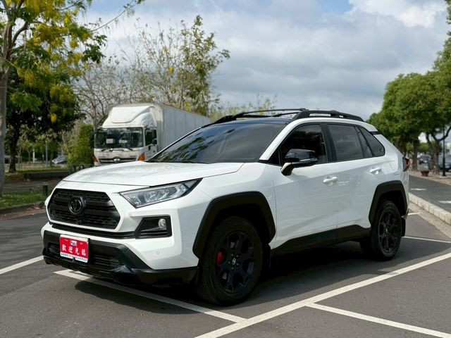 TOYOTA豐田 RAV4  第1張相片