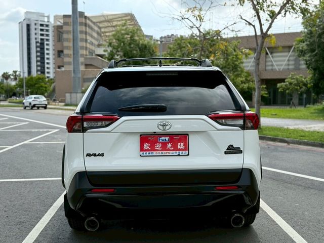 TOYOTA豐田 RAV4  第4張相片