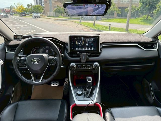 TOYOTA豐田 RAV4  第5張相片