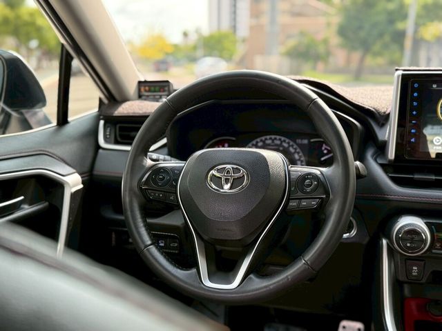 TOYOTA豐田 RAV4  第6張相片