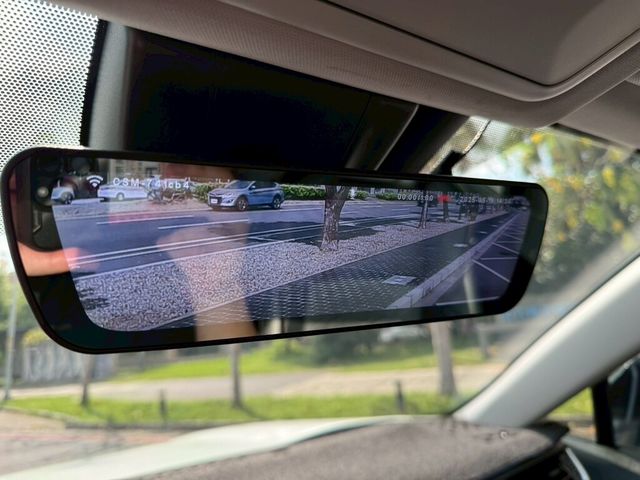 TOYOTA豐田 RAV4  第12張相片