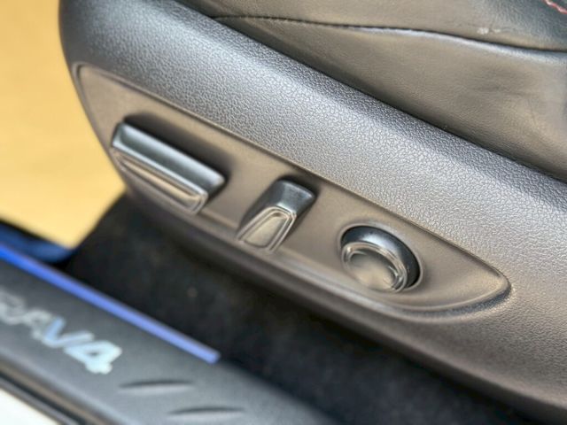 TOYOTA豐田 RAV4  第16張相片