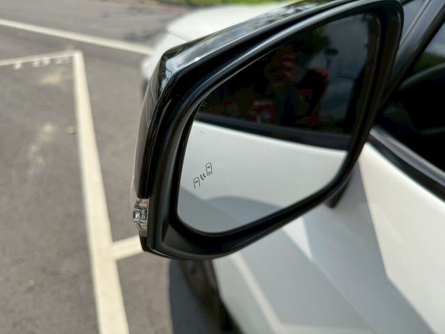 TOYOTA豐田 RAV4  第17張相片