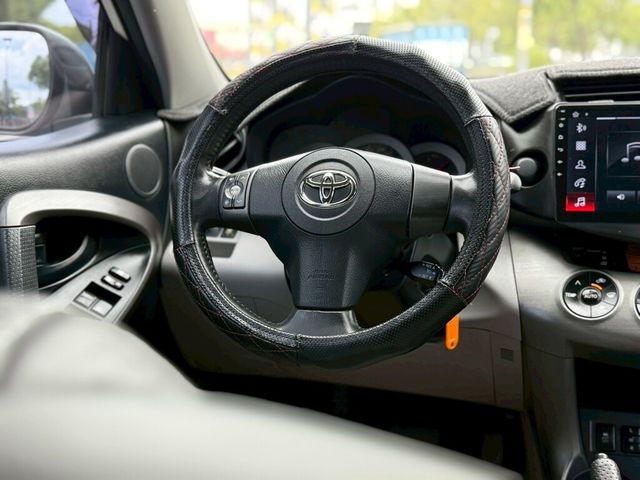 TOYOTA豐田 RAV4  第7張相片