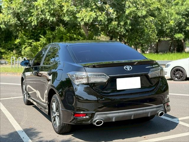 TOYOTA豐田 ALTIS  第2張相片