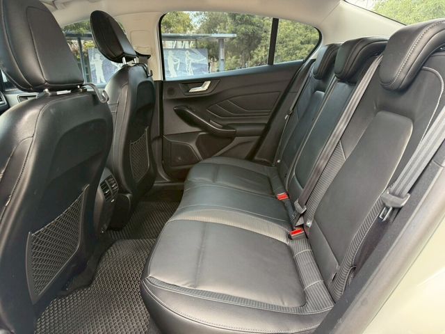 FORD福特 FOCUS  第14張相片