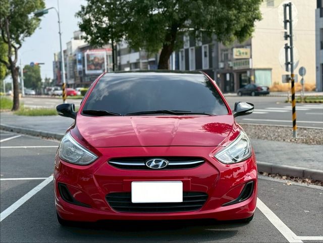 HYUNDAI現代 VERNA  第3張相片